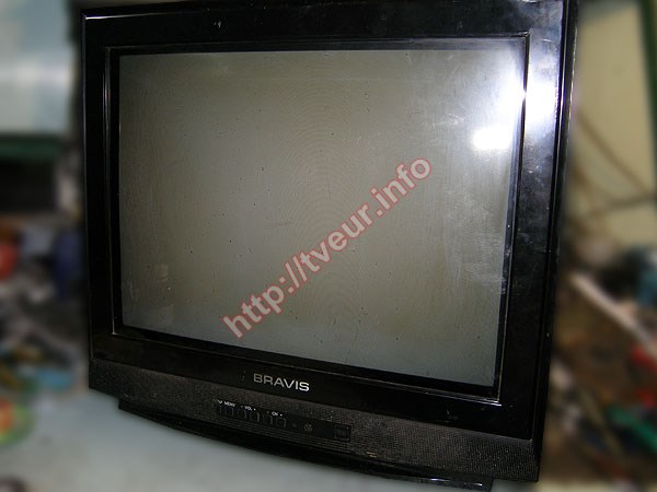 Не включается кинескопный телевизор Bravis CRT-2108F, лампочка не горит ...